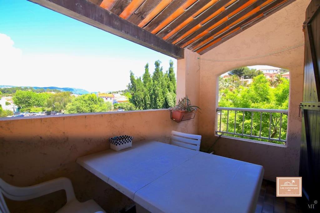 Apartamento Le Grand Large Saint-Mandrier-sur-Mer Exterior foto